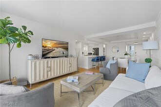 Building Photo - 3443 Gulf Shore Blvd N