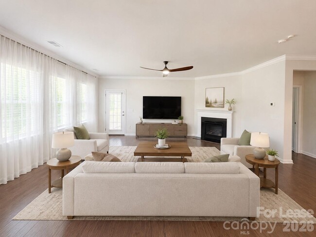 Building Photo - 15718 Aviary Orch Wy