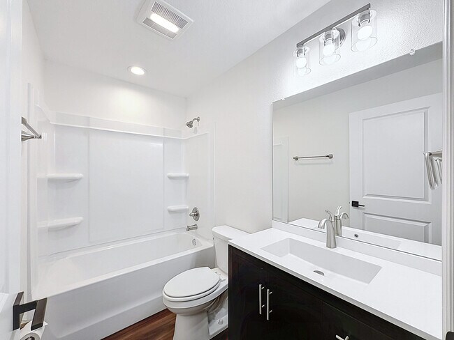Foto del edificio - 5987 W Oak Park Blvd