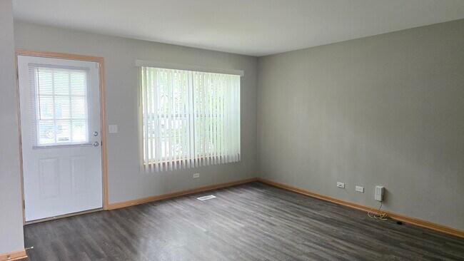 Building Photo - 2053 Grayhawk Dr