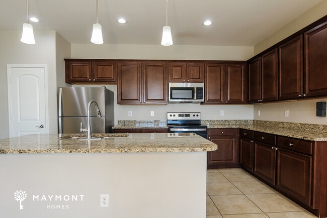 Building Photo - 23775 W Magnolia Dr