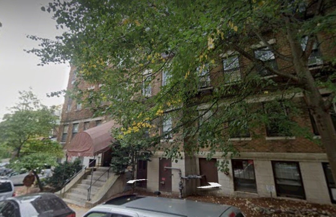 Foto del edificio - 70 Strathmore Rd