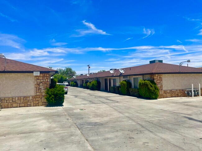 Building Photo - 15398 Bear Valley Rd
