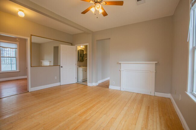 Building Photo - Beautiful 3 BR/2 BA Single-Family Home in ...