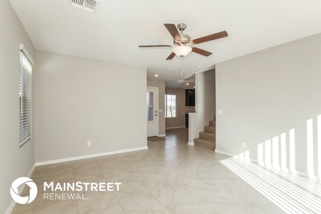 Building Photo - 3917 S 82nd Dr