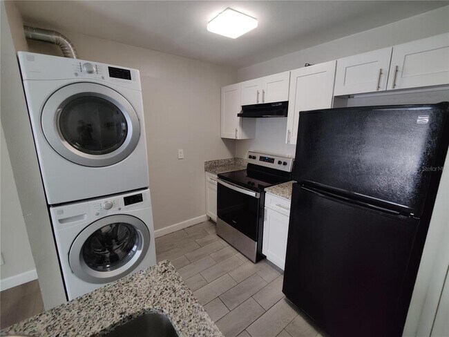 Building Photo - 4736 Walden Cir