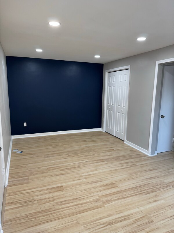 Building Photo - 548 Ridge Ave