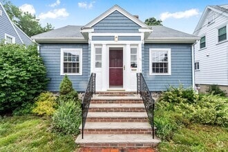 Building Photo - 51 Fairlawn St