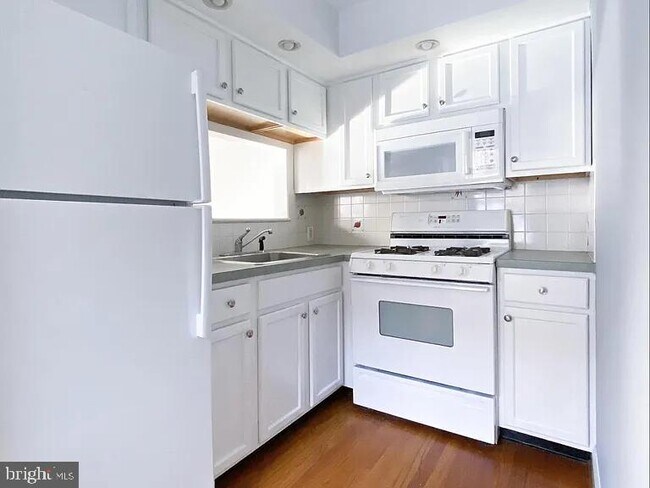 Foto del edificio - 1701 Spruce St