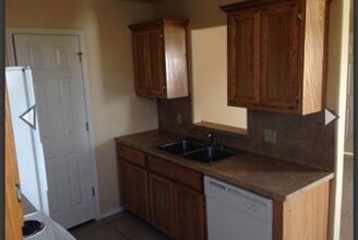 Building Photo - 22937 Stone Creek Dr