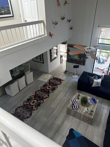 Foto del edificio - 7362 Woodmont Ct