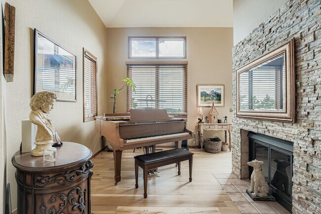 Foto del edificio - 776 Chimney Creek Dr