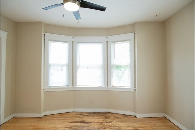 Foto del edificio - 829 E Clarke St