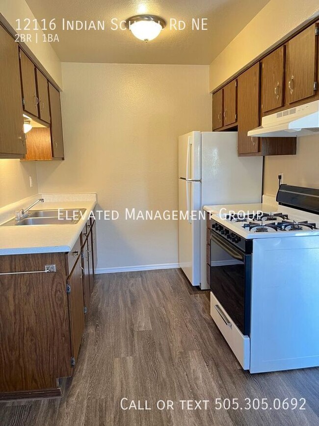 Foto del edificio - 12116 Indian School Rd NE