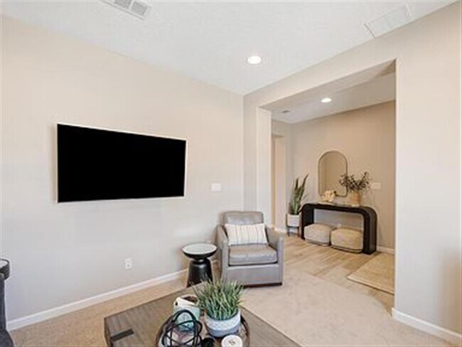 Building Photo - Exquisitely updated single-story 3 Bed 2 Bath