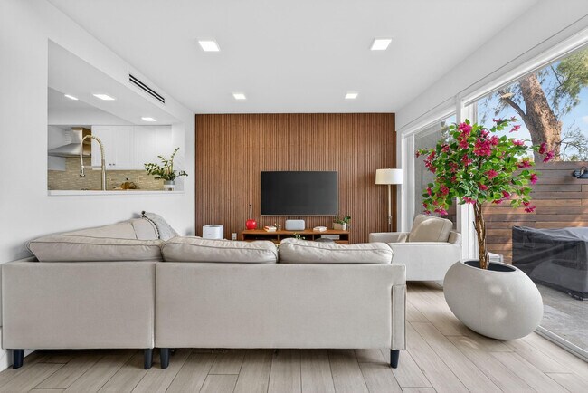 Foto del edificio - 4945 SW 71st Pl