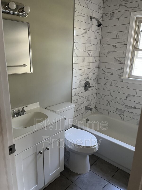 219 Bathgate Ave Unit Apt 1, South Bound Brook, NJ 08880 Condo for