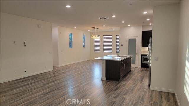 Building Photo - 112 Acamar