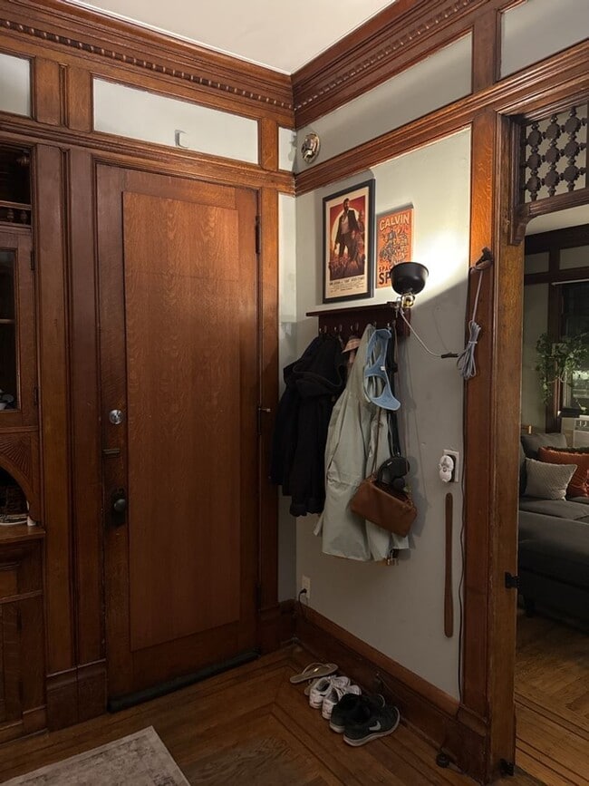 Foto del edificio - 2204 Grand Ave S