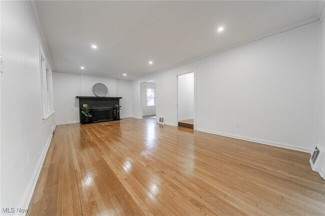 Foto del edificio - 1391 Avondale Rd