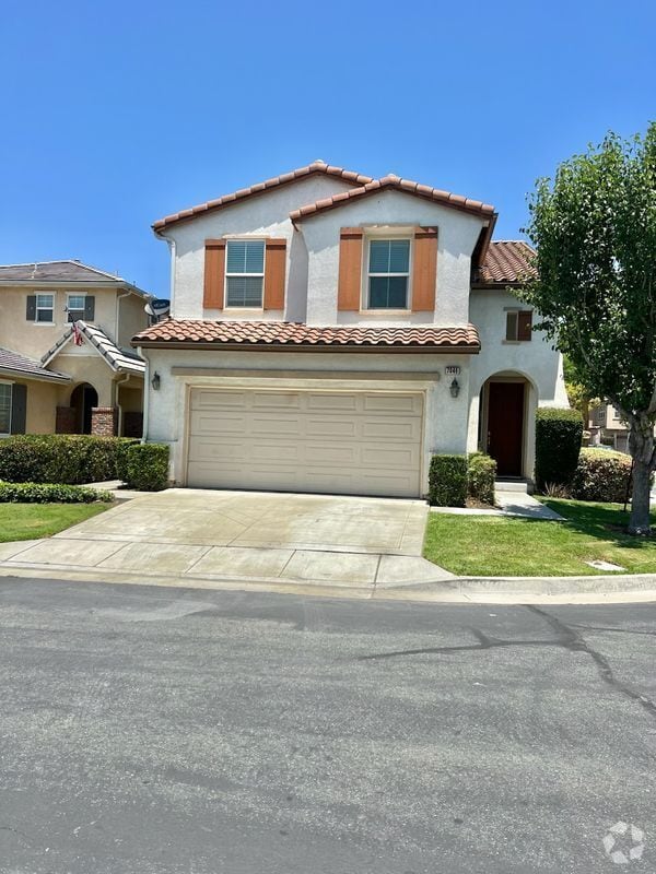 Building Photo - 7046 Angora St