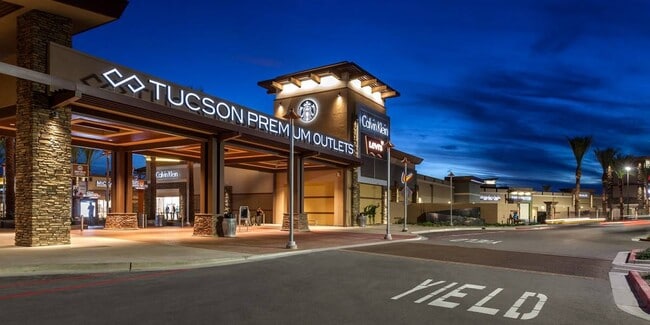Outlets - 5179 W Warbler St