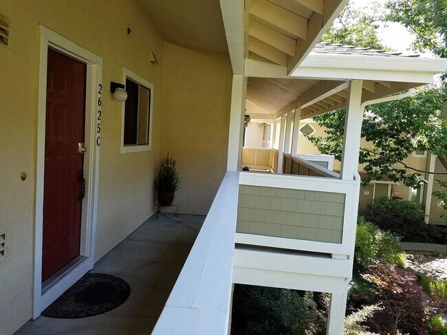 Building Photo - 2625 Oak Rd