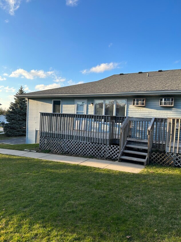 5577 Wickford Ln Unit 1, Loves Park, IL 61111 Apartments in Loves