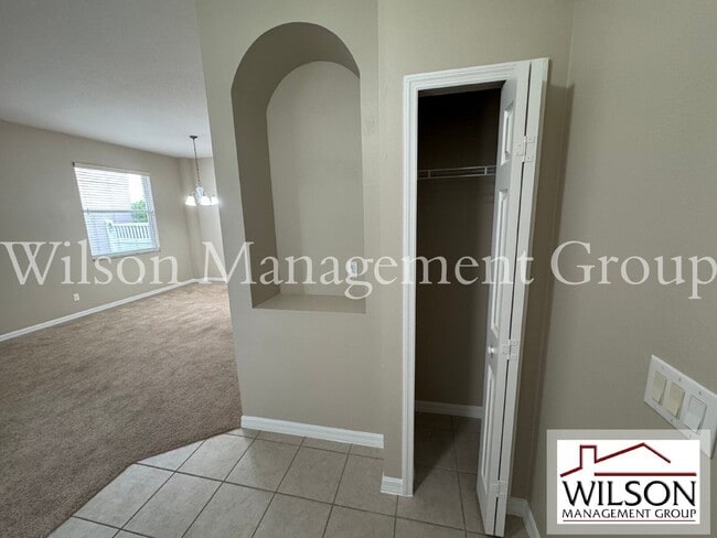 Building Photo - 5004 Adair Oak Dr