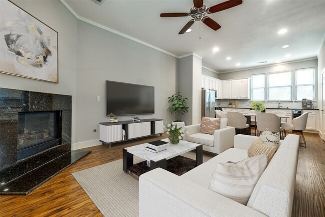 Photo - 4323 Dickason Ave Townhome