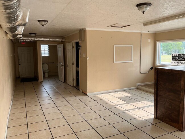 Foto del edificio - 1021 South Georgia Parkway