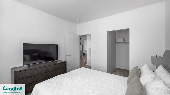 Foto del edificio - 2323 N 150th Dr