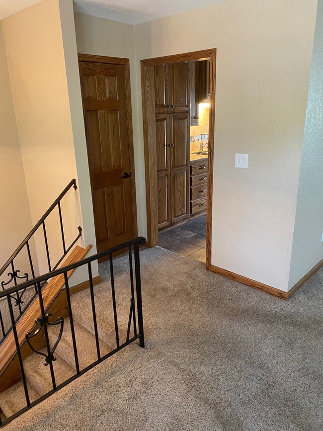 Entry to Kitchen - 1809 SW Sunset St