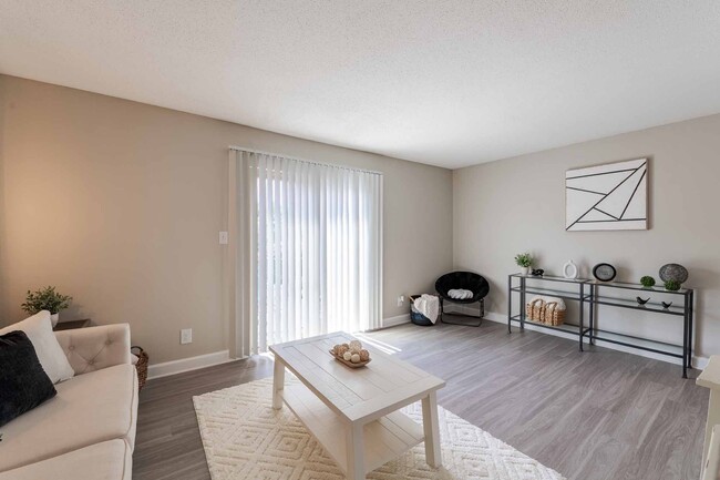 Living room - Collins Crossing Apartments