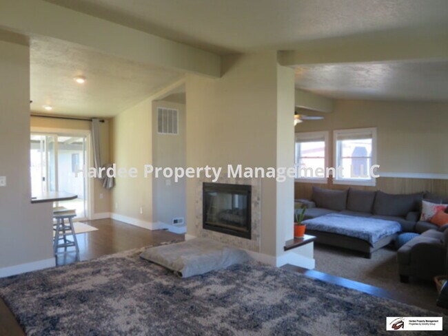 Foto del edificio - 2021 N Cribbens St