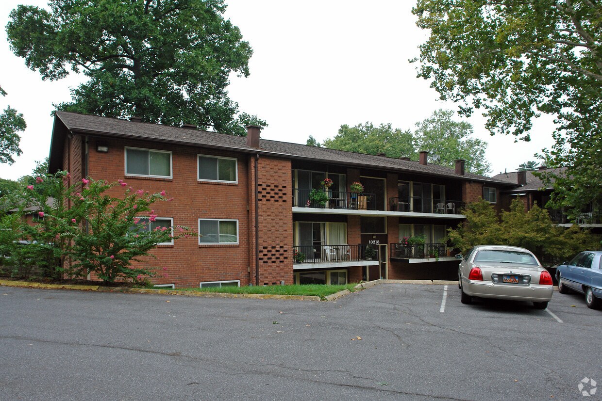 1021410220 Frederick Ave, Kensington, MD 20895 1021410220 Frederick