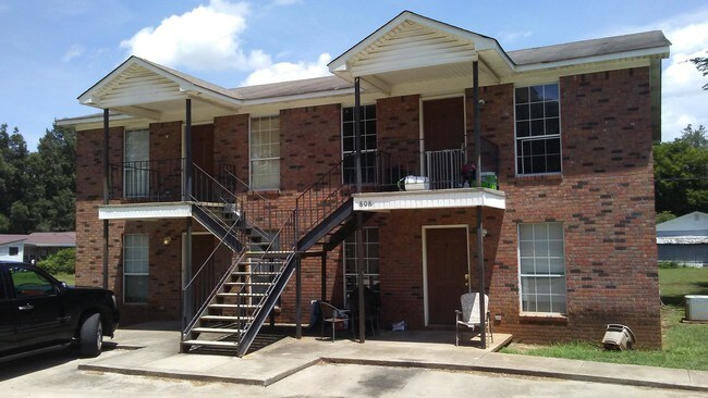 Building Photo - Stewart St Apartments