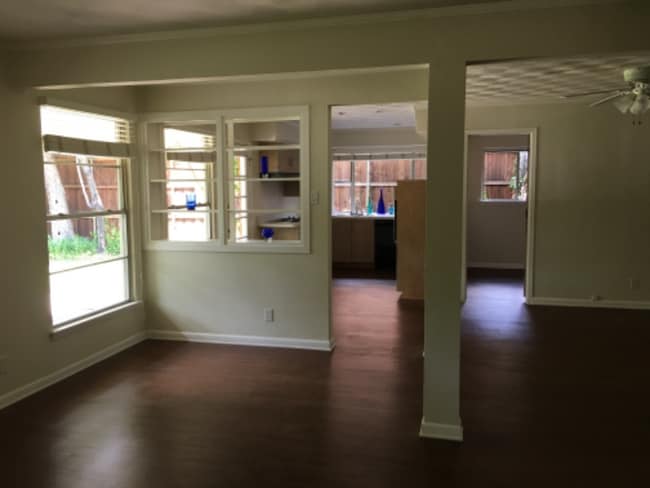 Building Photo - 211 Hanover Ln