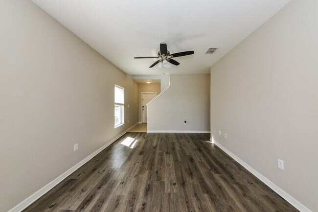 Building Photo - 1048 Seminole Sky Dr