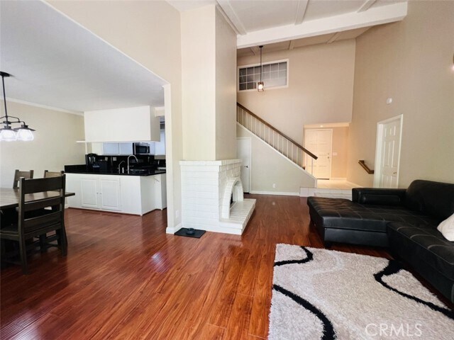 Foto del edificio - 1001 Creekside Dr