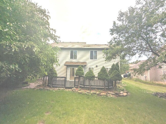 Foto del edificio - 21719 W Knollwood Dr