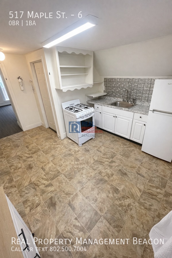 Building Photo - 517 Maple St
