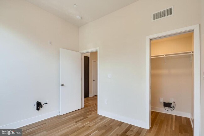 Foto del edificio - 1430 South St