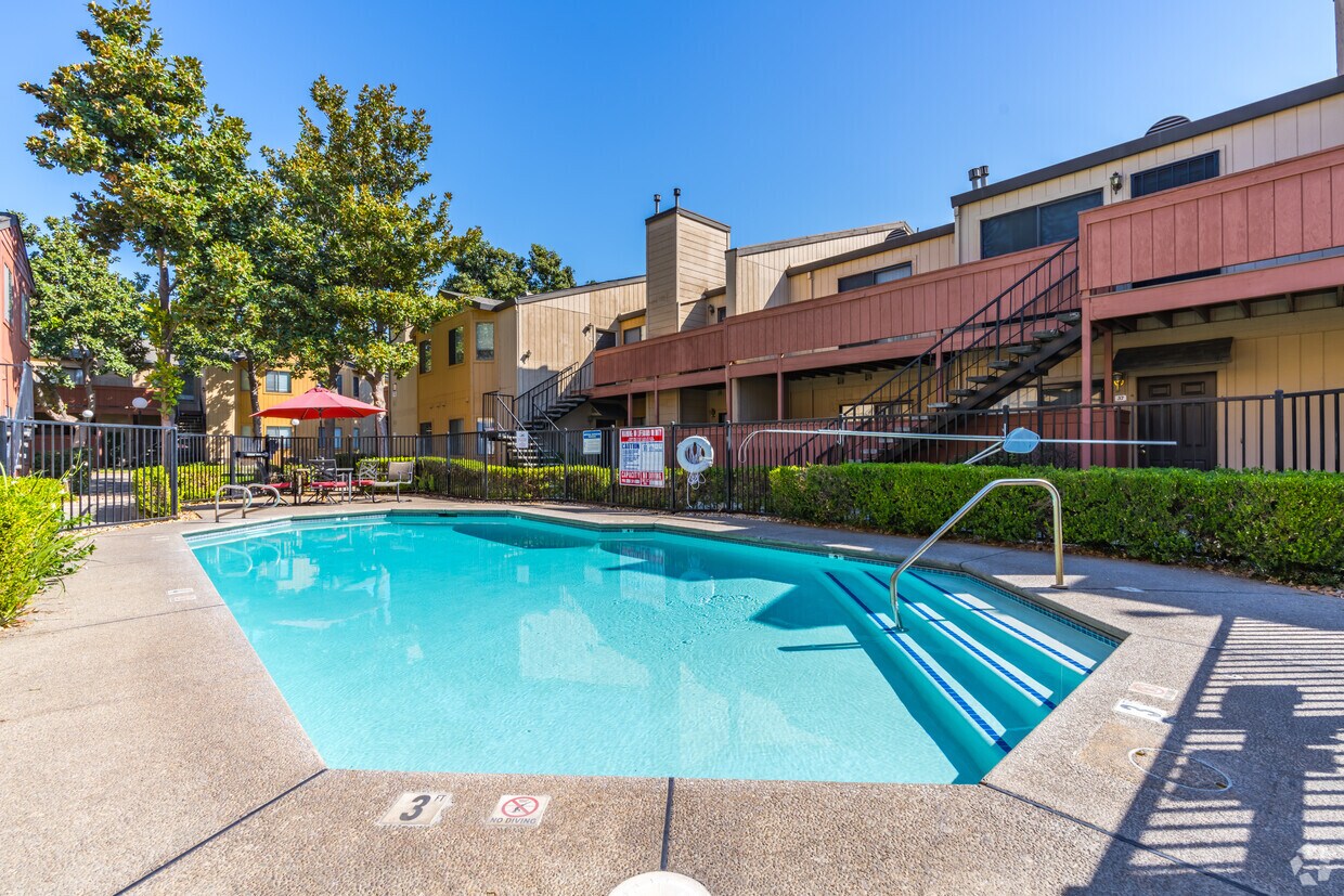 Foto principal - Willow Run Apartments