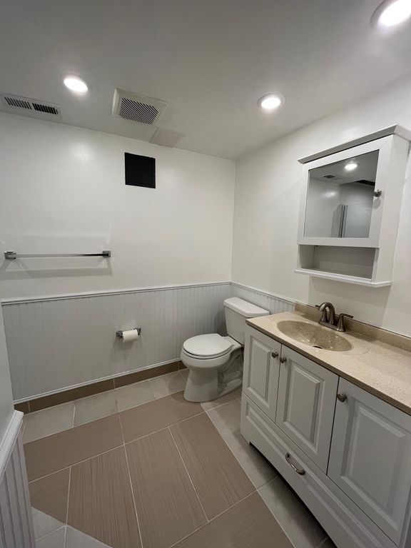 Foto del edificio - 2317 NE Ainsworth St