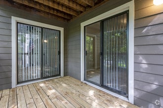 1BR, 1BA - 1040 SF - Calibre Woods