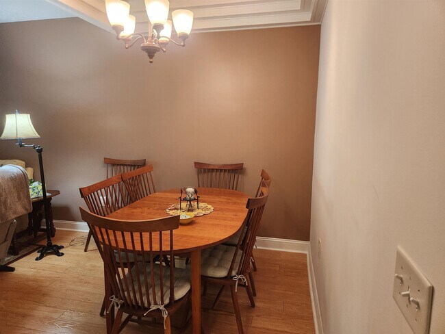 Foto del edificio - 943 Algonquin Dr