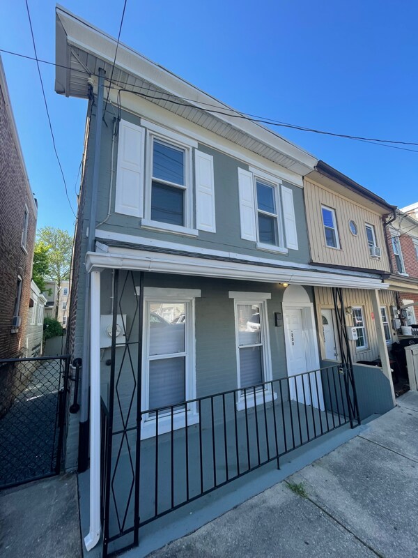 Primary Photo - 808 Anchorage St