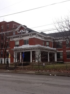 Building Photo - 230 E Kentucky St