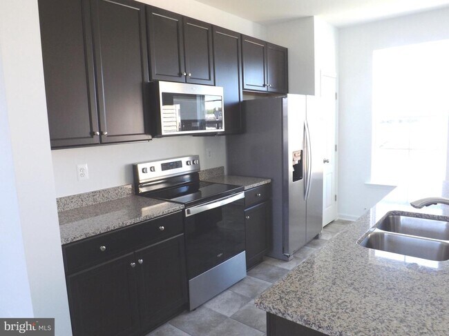 Foto del edificio - 50 Kirby Ct